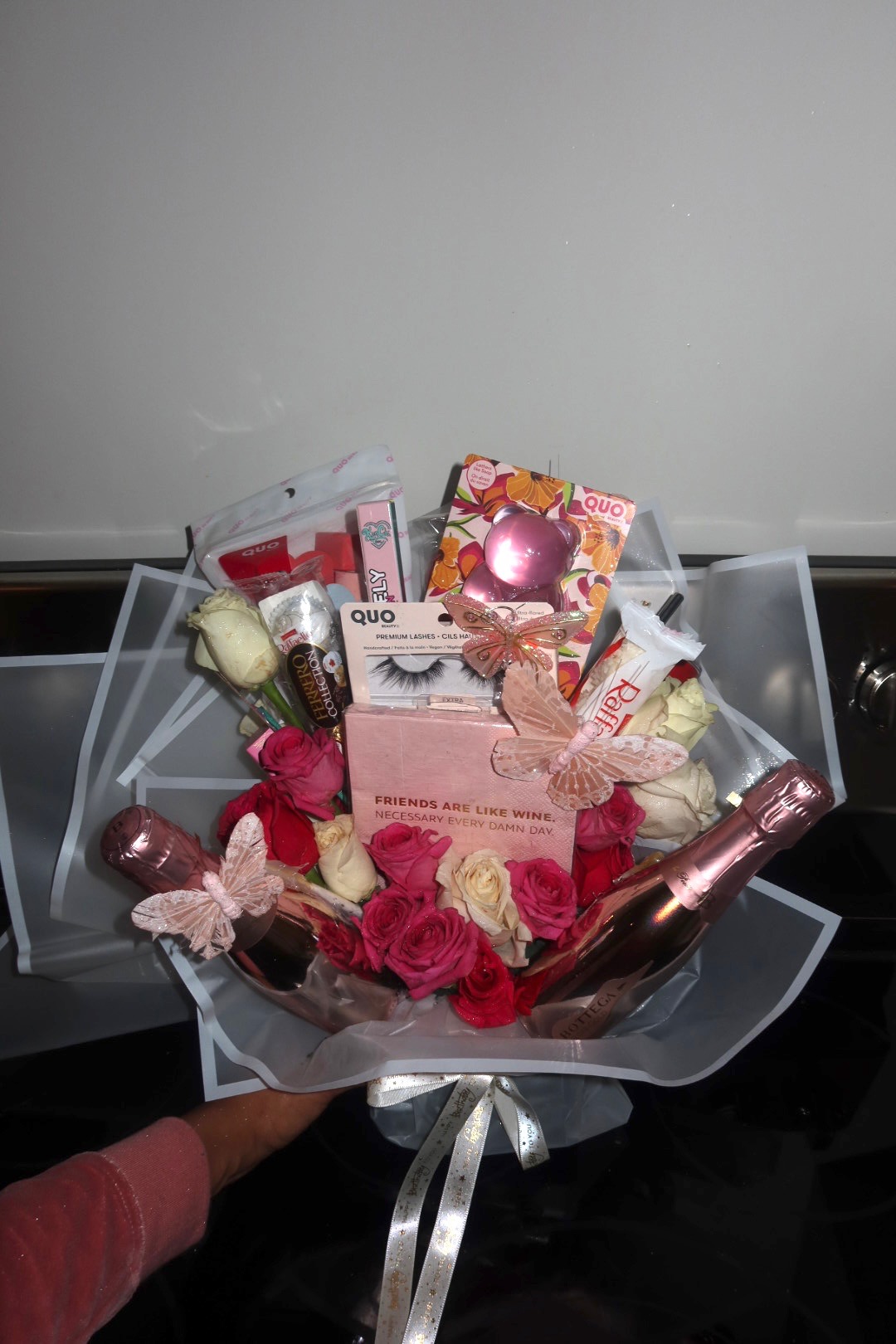 Bouquet arrangement